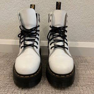 Platform Jadon White Dr Martens